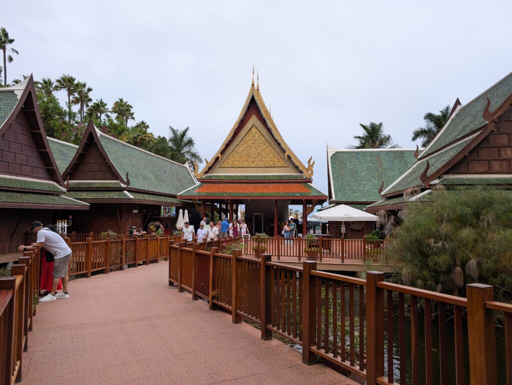 loro park tajska wioska