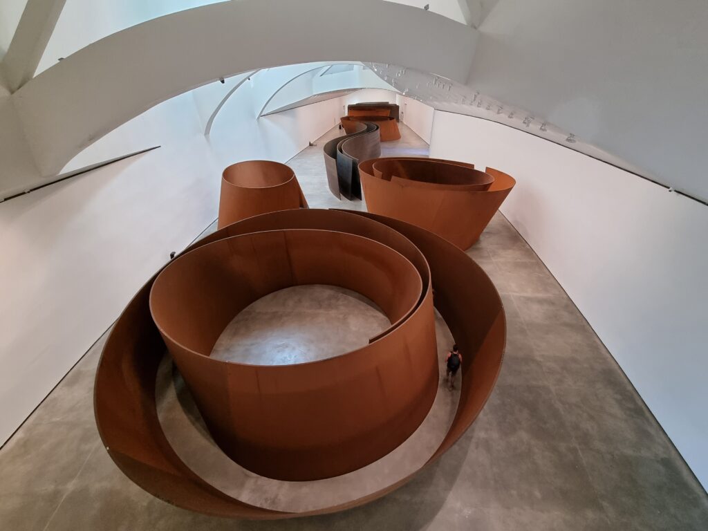 Instalacja ze stali Richarda Serry