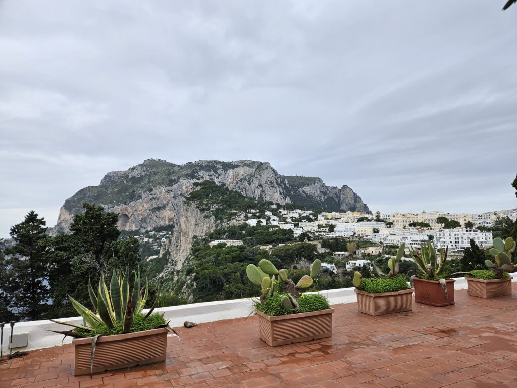 hotel przy Via Tragara