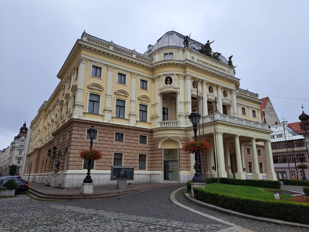 Stary budynek Słowackiego Teatru Narodowego