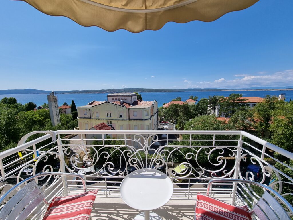 Widok z hotelowego balkonu